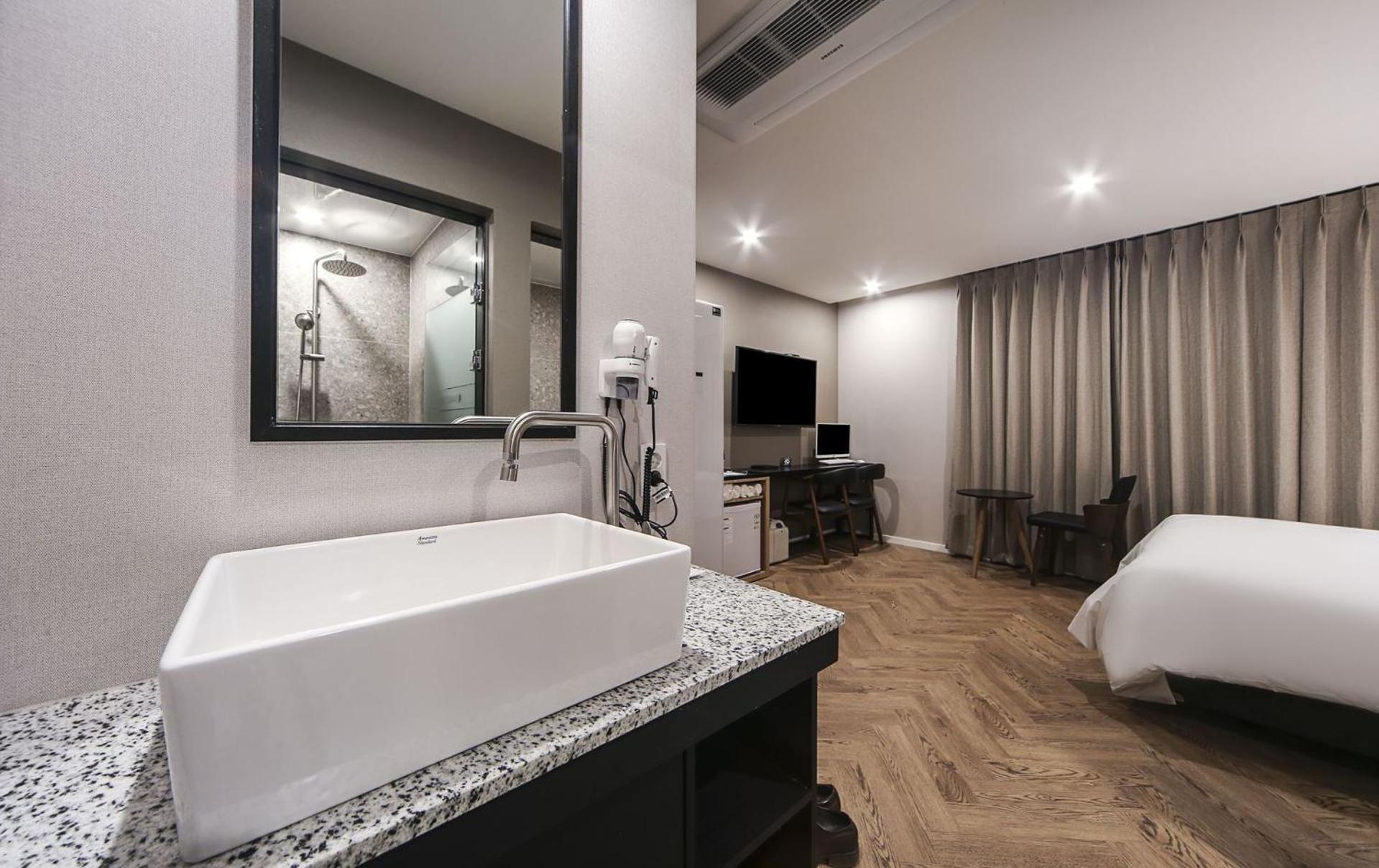 Maron Hotel Nampo Μπουσάν Εξωτερικό φωτογραφία